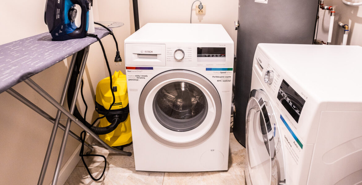 Laundry room picture 2